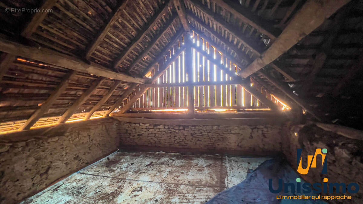 Maison à HYEMONDANS