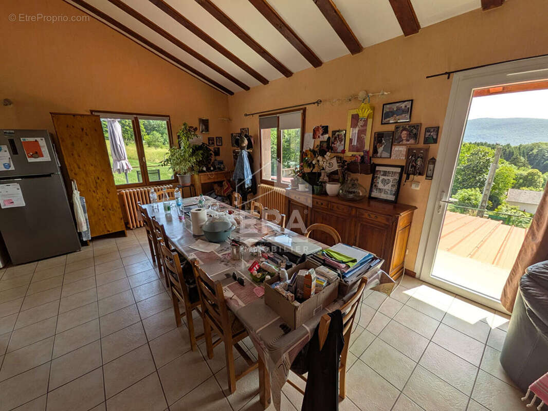 Maison à ROSSILLON
