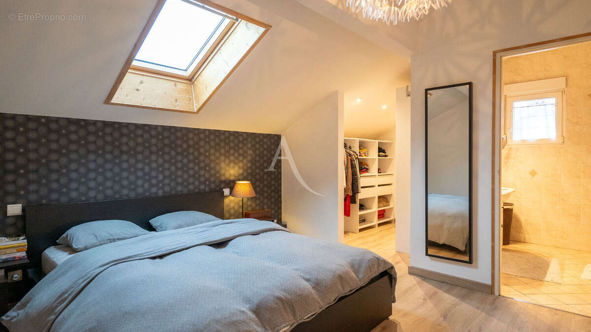 Maison à SAINT-JULIEN-EN-GENEVOIS