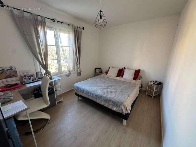 Vente Maison de Plain-Pied T5-4 avec Piscine et Garages – Peyruis (04) - photo 26