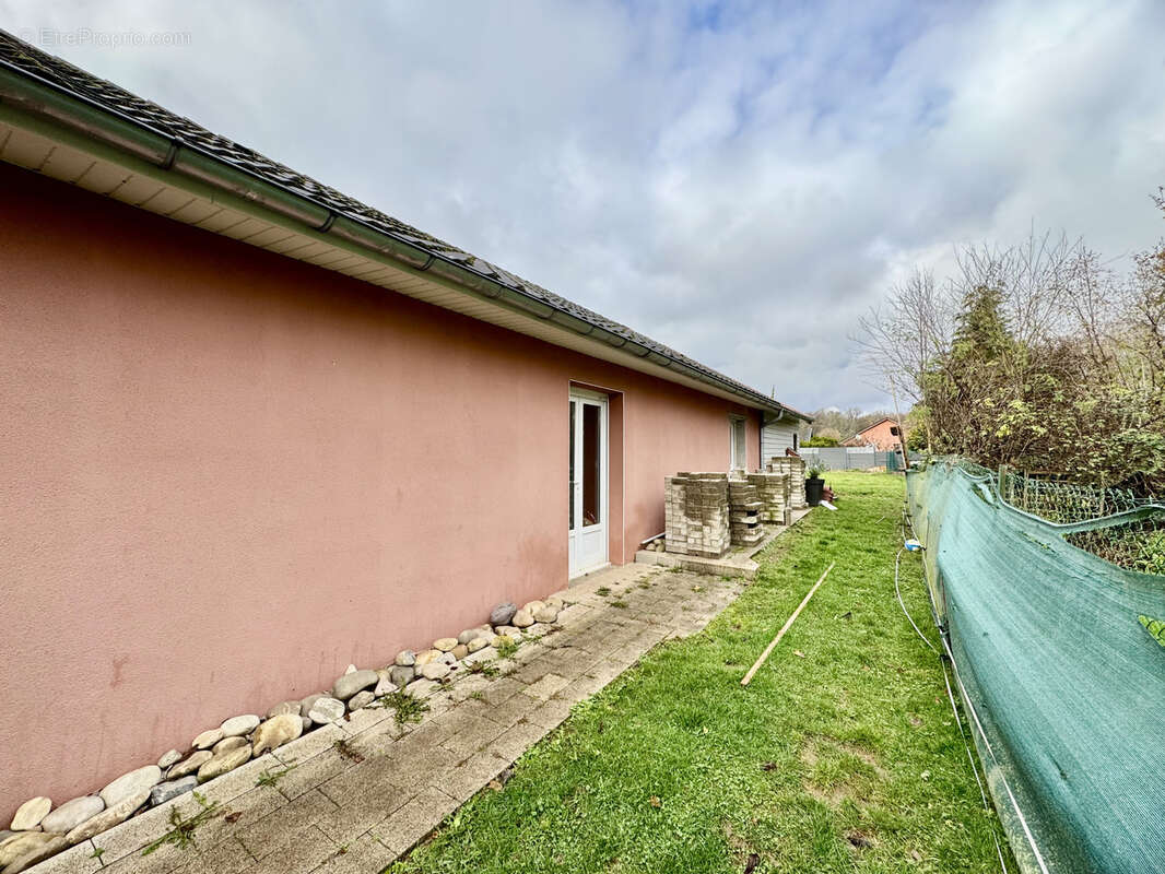 Maison à MAGNY-VERNOIS