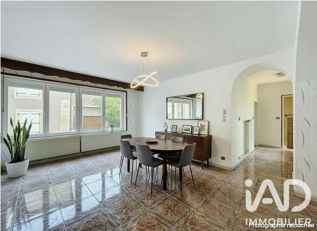 Maison 158 m² à Noveant-Sur-Moselle  - photo 3