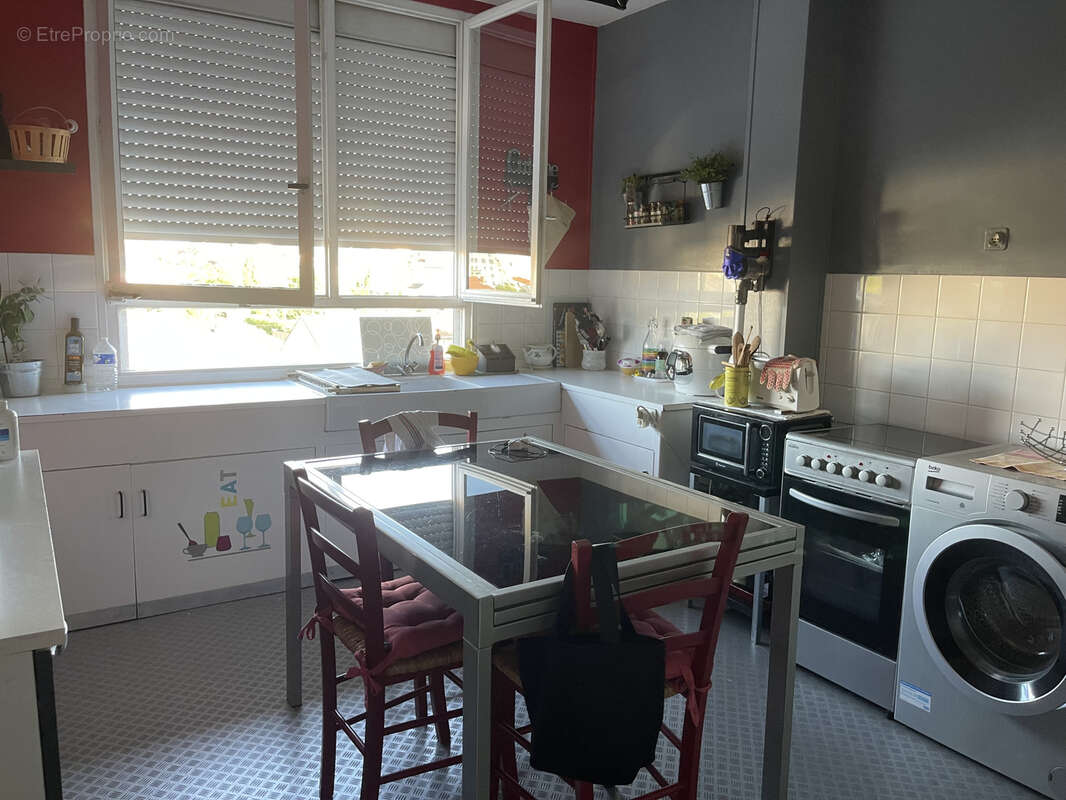 Limoges Appartement T5 avec garage et parkings - photo 4