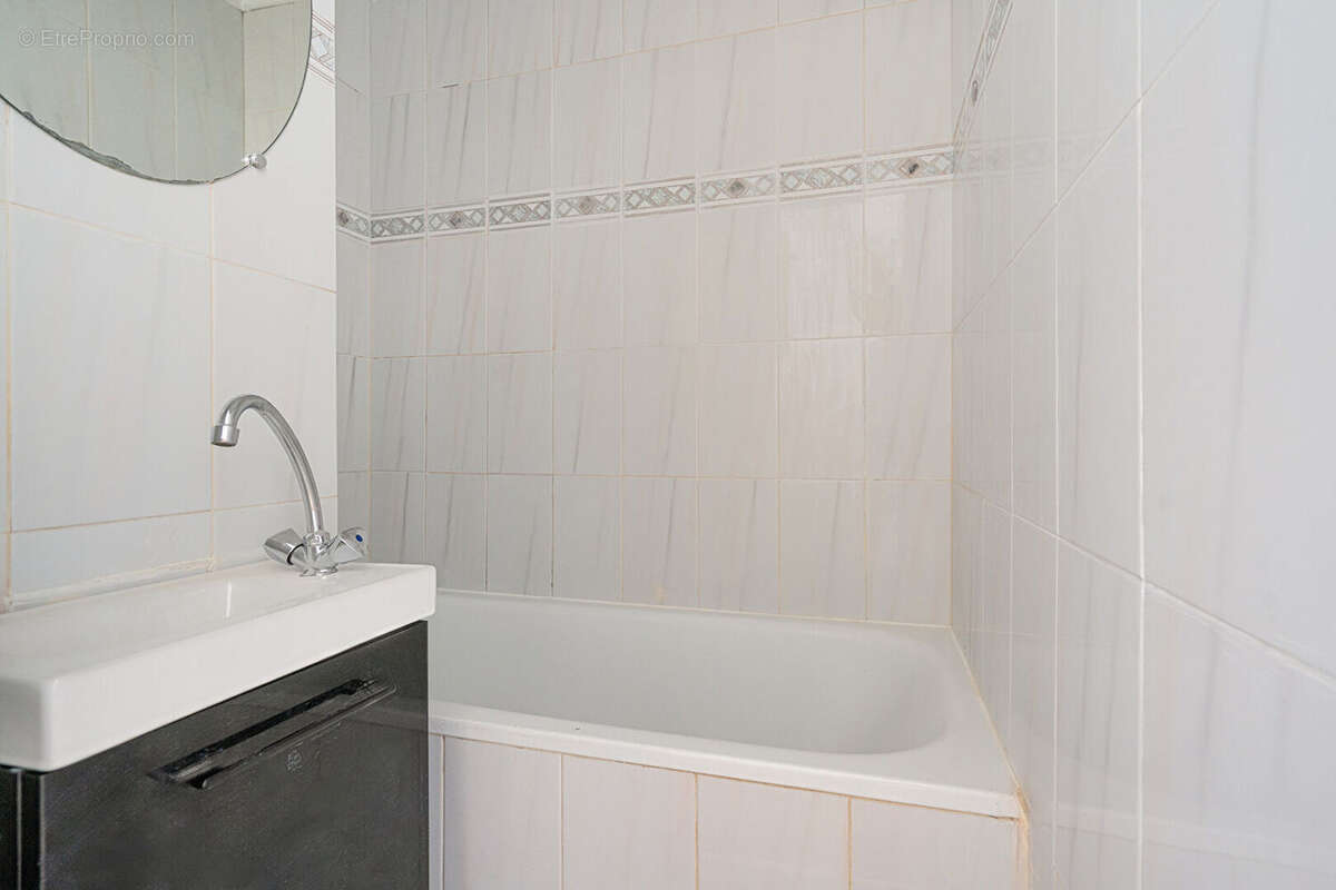 Appartement à PARIS-14E