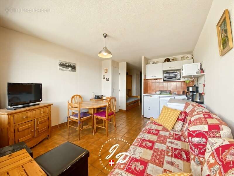 Appartement à SAINT-FRANCOIS-LONGCHAMP