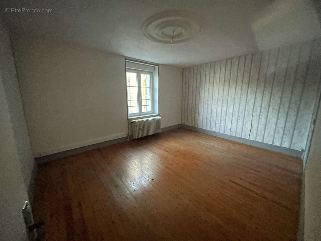 Appartement à BISLEE