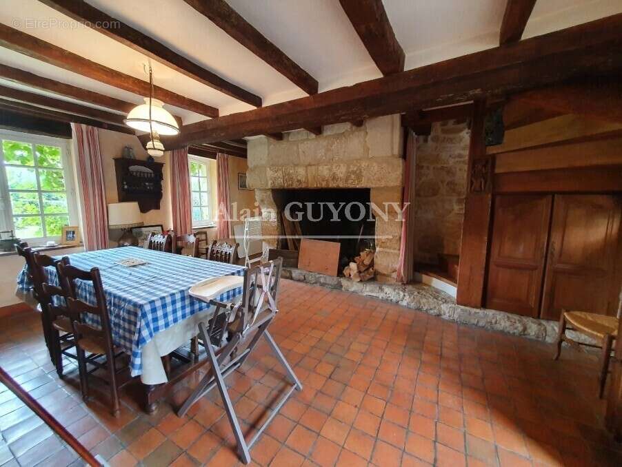 Maison à PONT-L&#039;EVEQUE