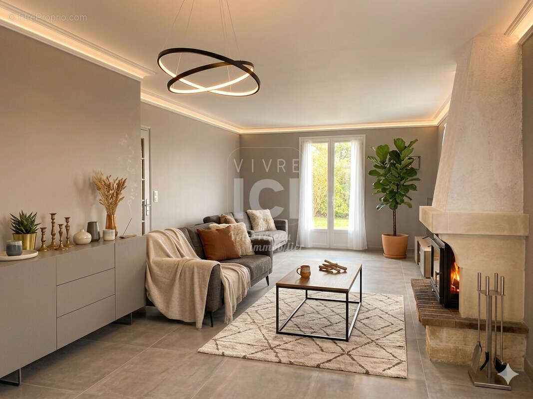 Maison à SAINTE-LUCE-SUR-LOIRE