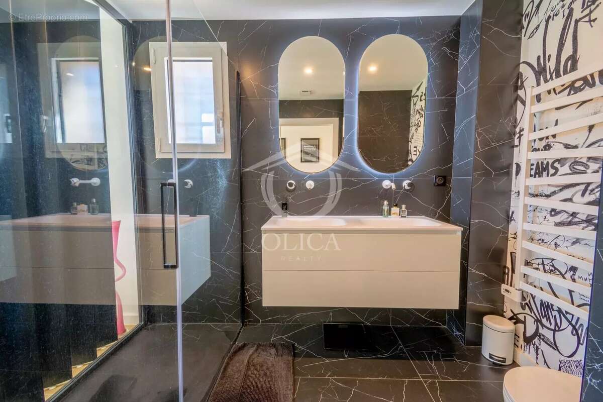 Appartement à VILLENEUVE-LOUBET