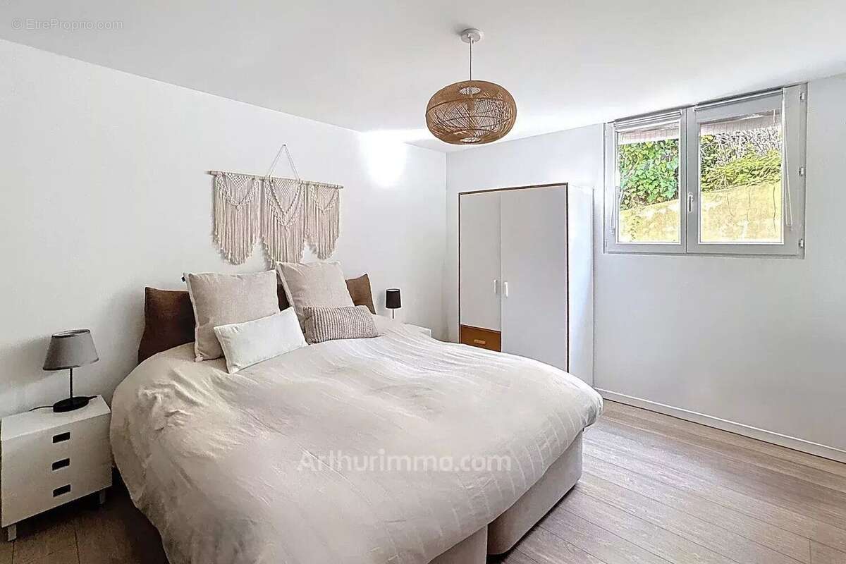 Maison à MOUANS-SARTOUX