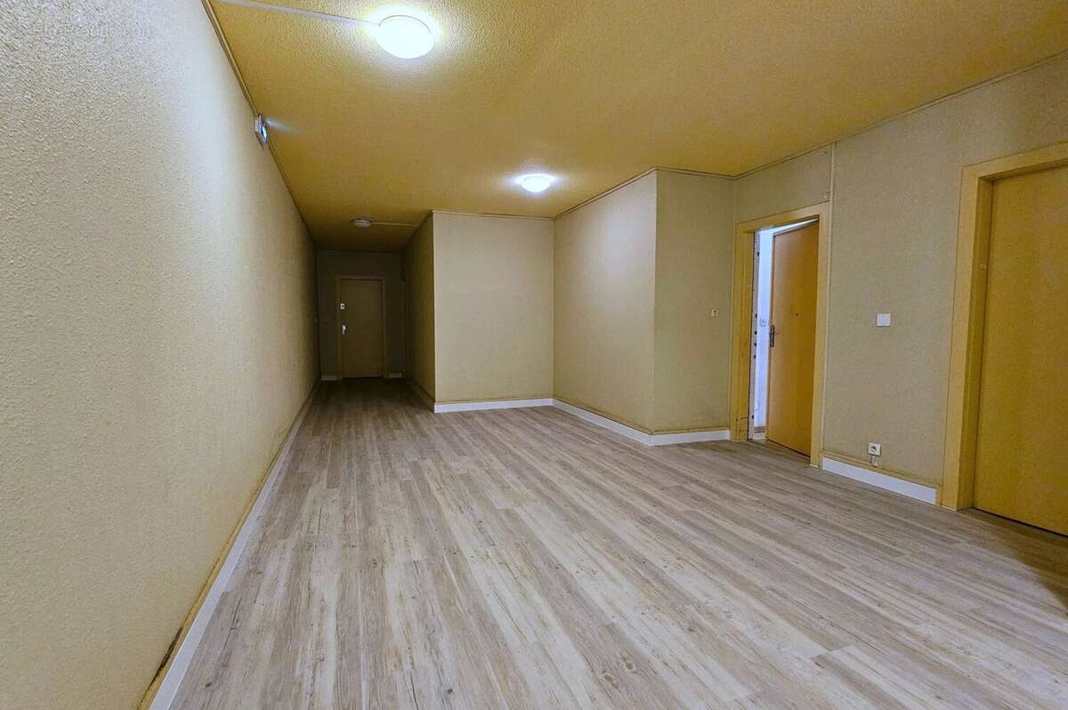 Appartement à HYERES