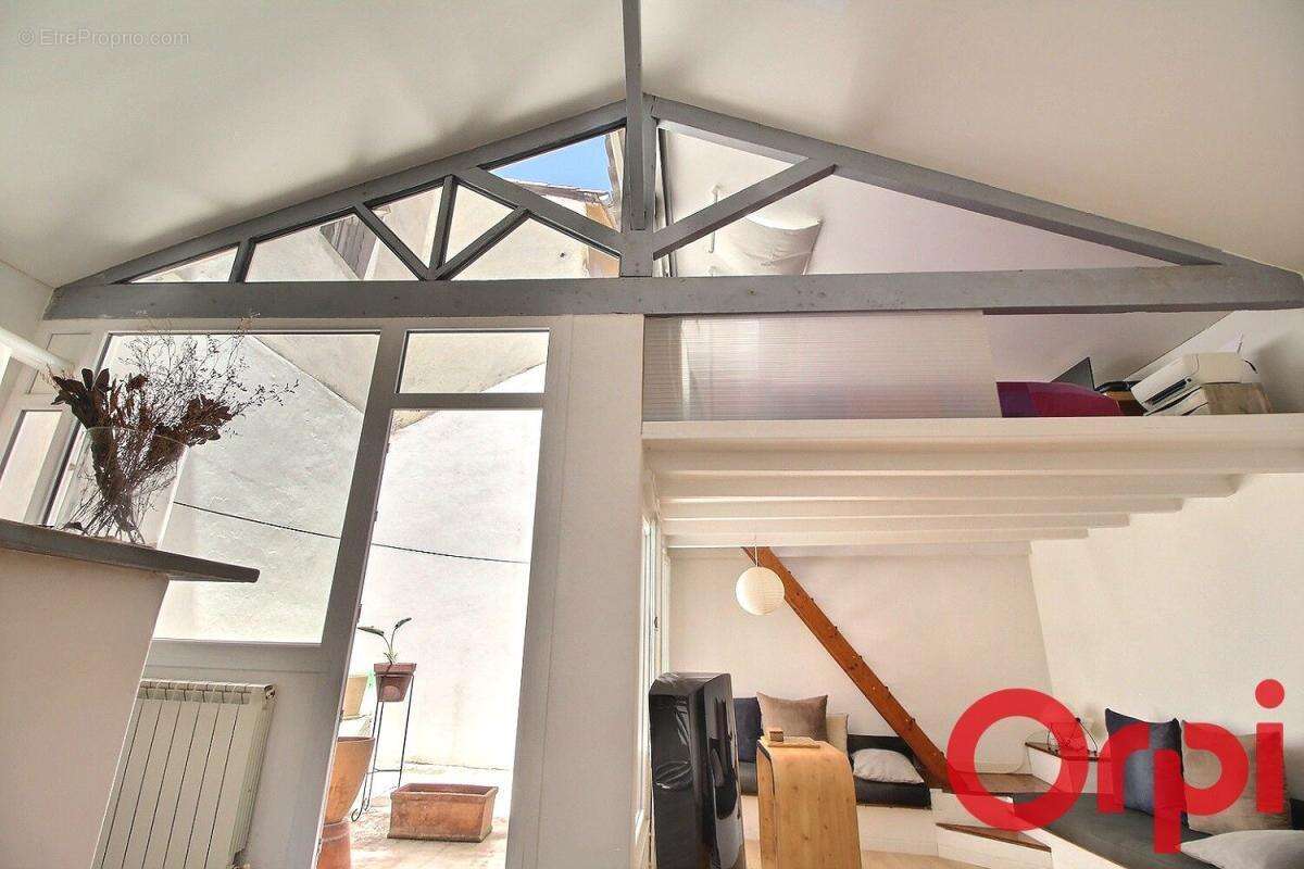 Commerce à MARSEILLE-5E