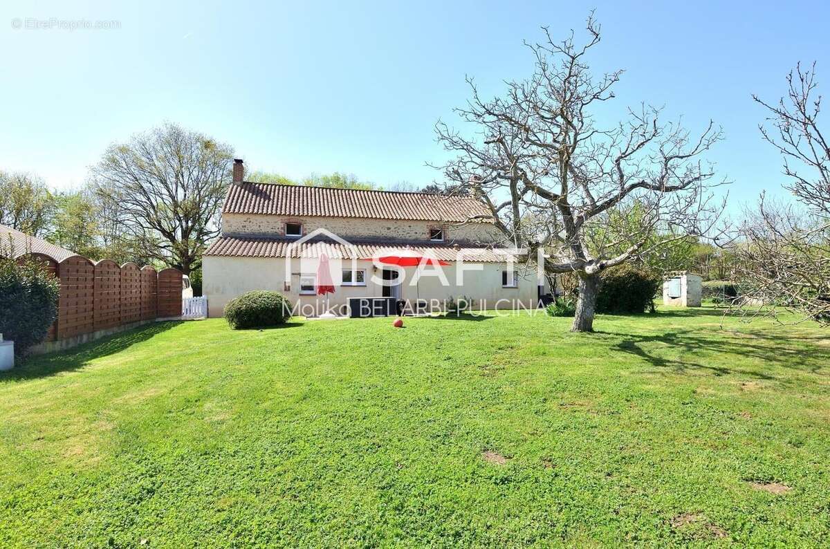 Photo 2 - Maison à SAINT-HILAIRE-LA-FORET