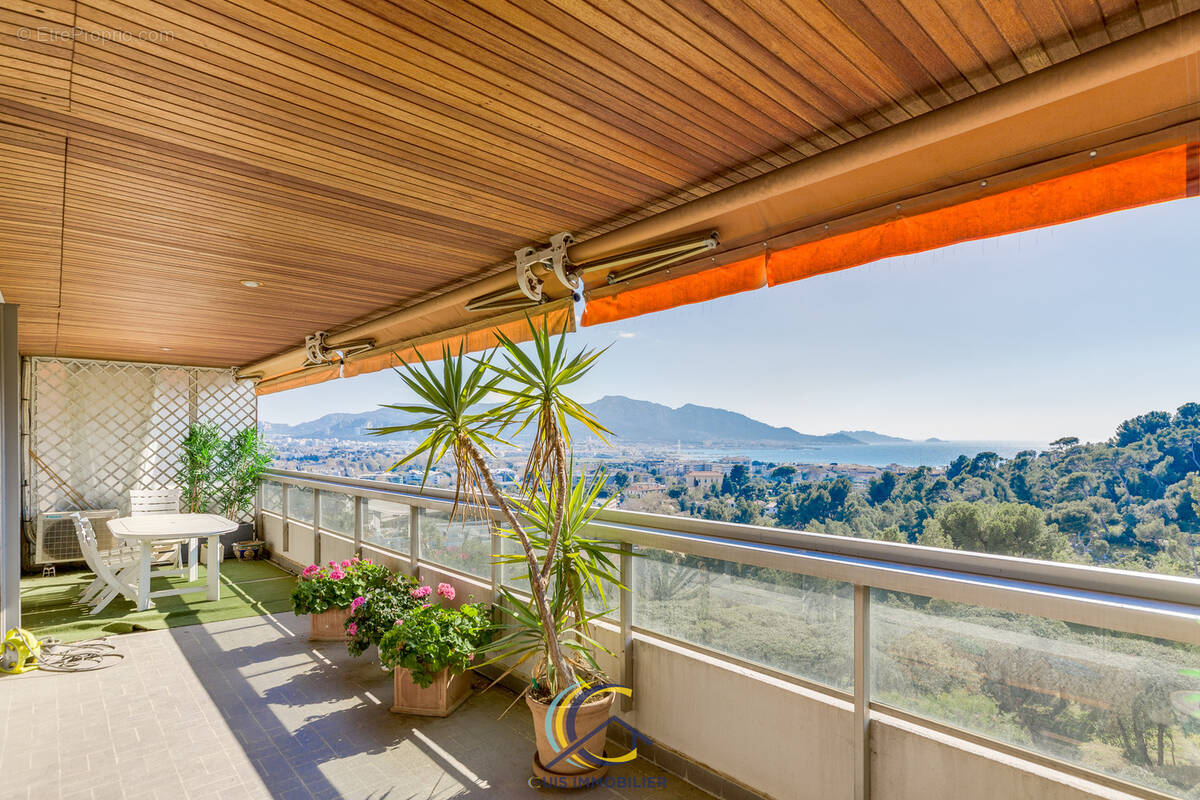 Appartement à MARSEILLE-8E