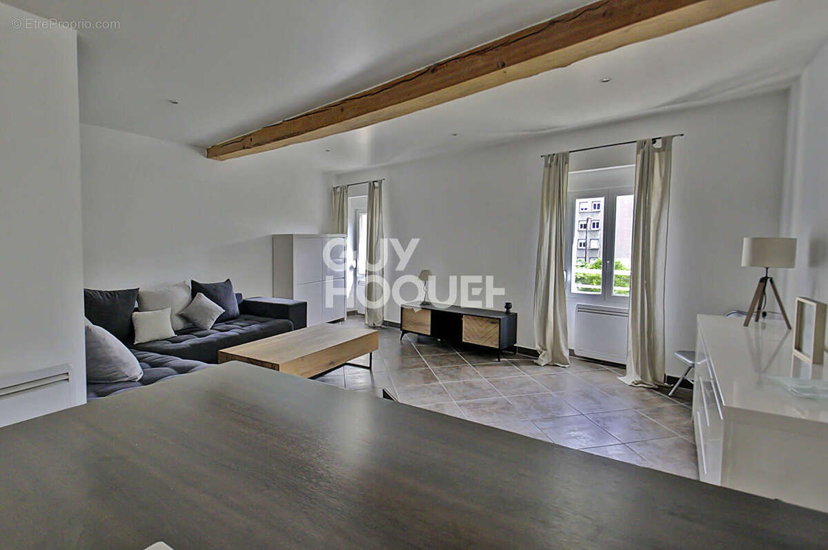 Appartement à BOURGOIN-JALLIEU