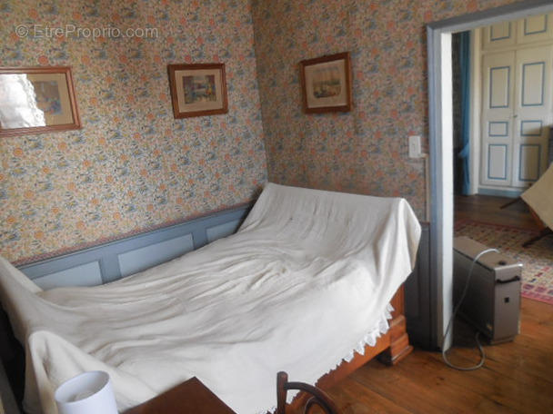 Appartement à MARINGUES