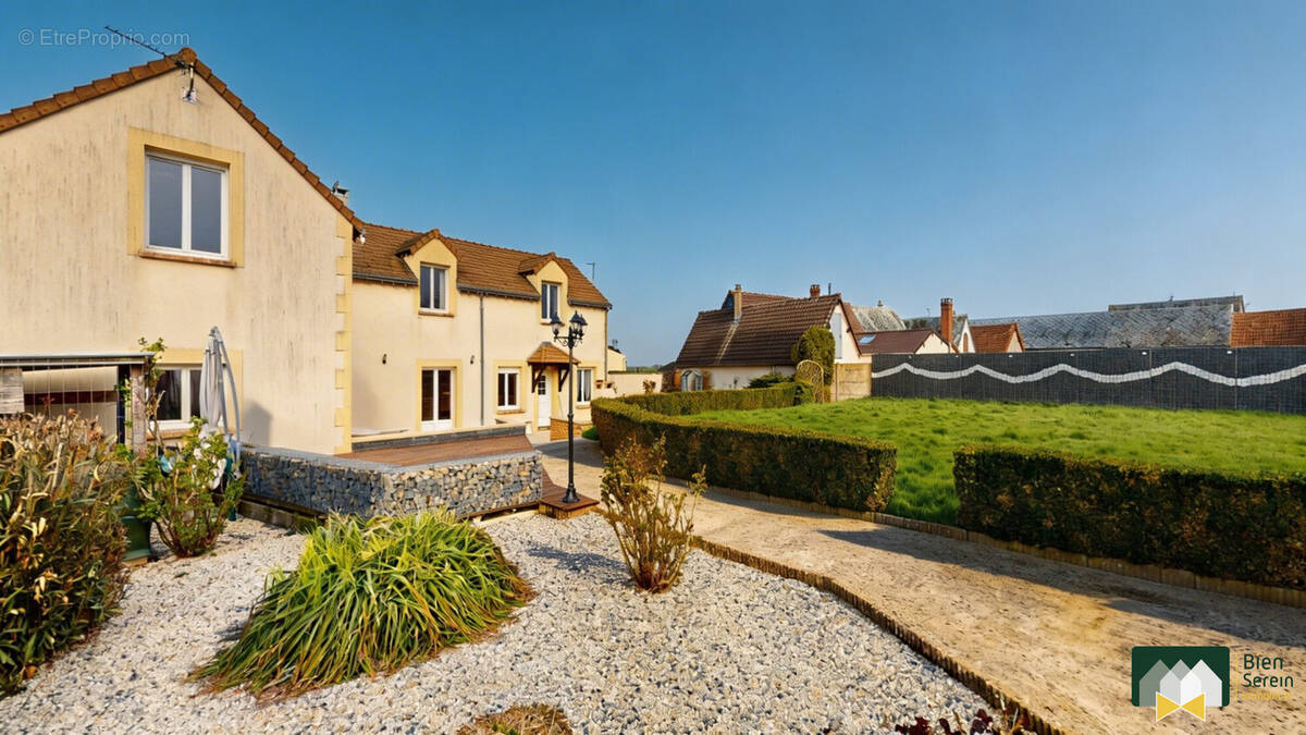 Maison à NOGENT-SUR-EURE