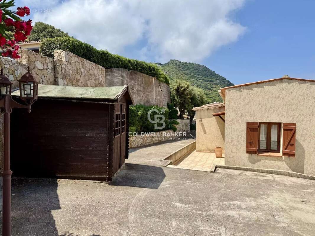 Maison à L&#039;ILE-ROUSSE