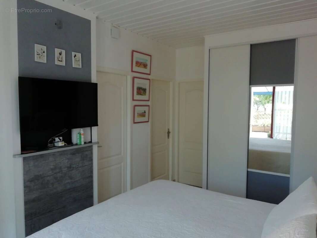 Maison à BRIZAMBOURG