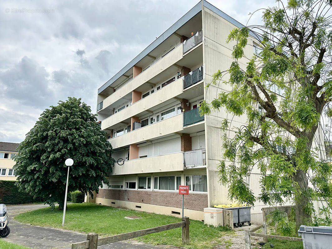 Appartement à VILLIERS-LE-BEL