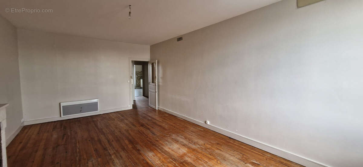 Maison à MORTAGNE-SUR-GIRONDE