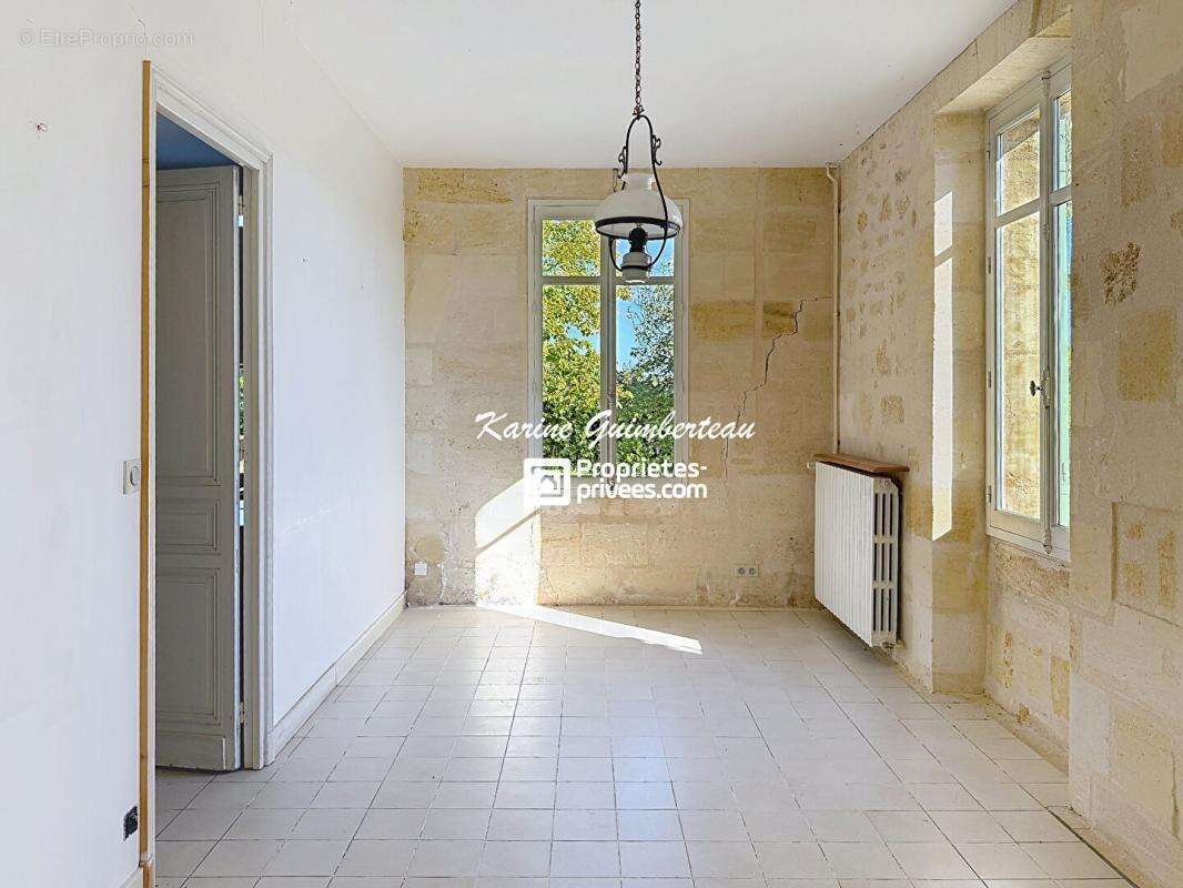 St Emilion : Majestueuse maison en pierre avec vue - photo 7