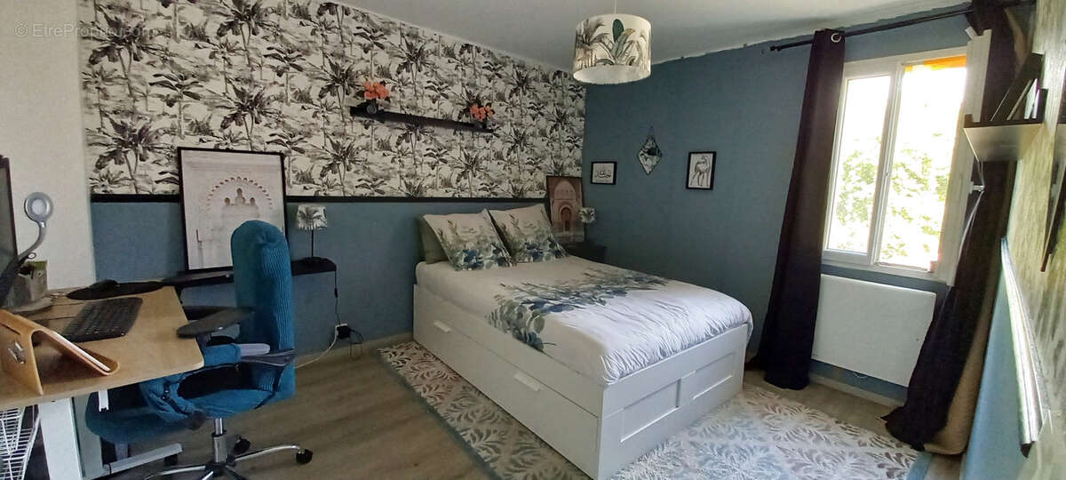 Maison à AMBARES-ET-LAGRAVE