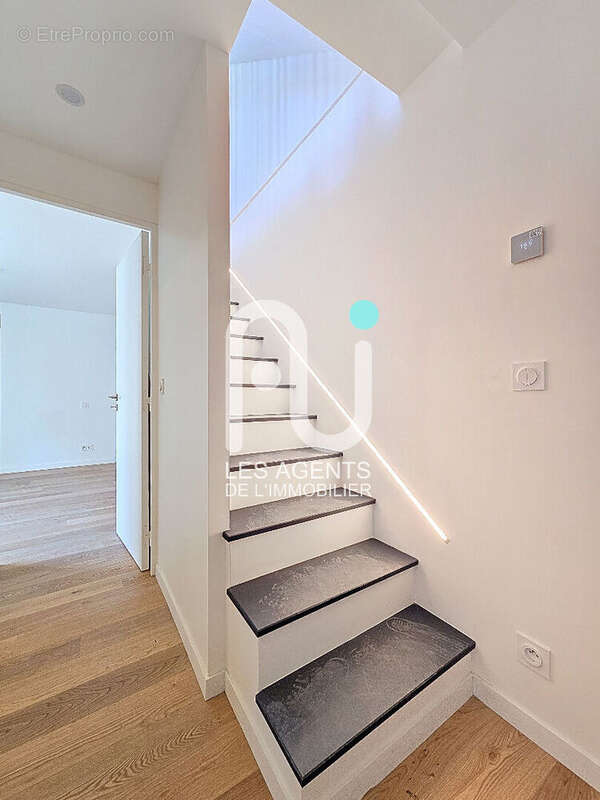 Maison à ASNIERES-SUR-SEINE
