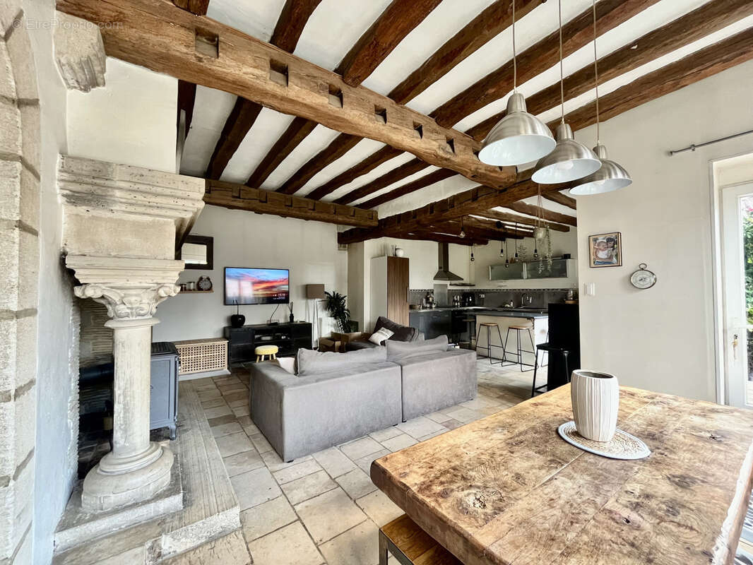 Maison à BAZAINVILLE