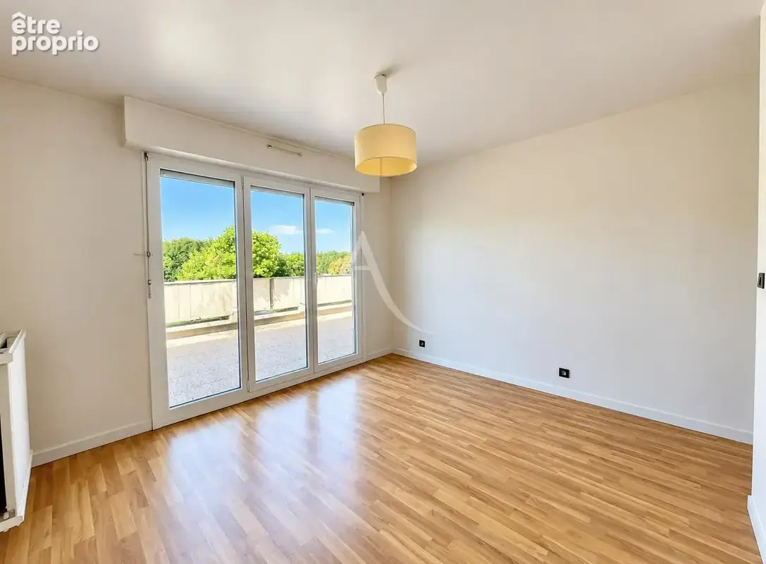 A VENDRE - Appartement 3 pièces avec terrasse - photo 6