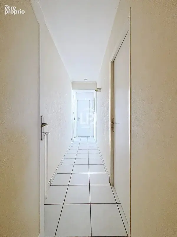 BALMA – Maison familiale T7 de 152 m2 avec jardin de 1000 m² - photo 8