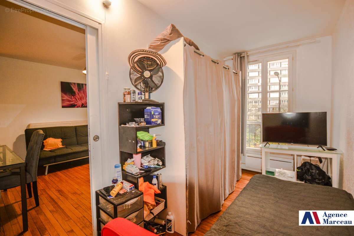 Appartement à COURBEVOIE