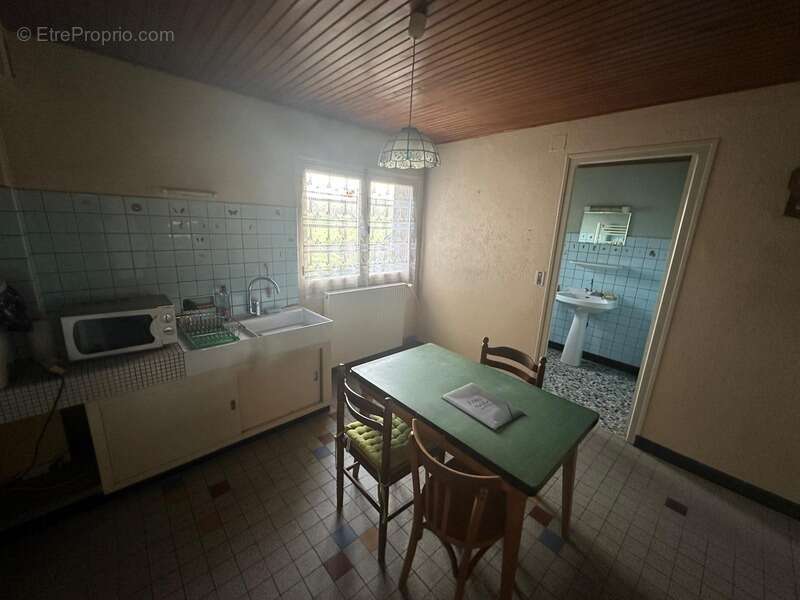 Maison à CONTREXEVILLE