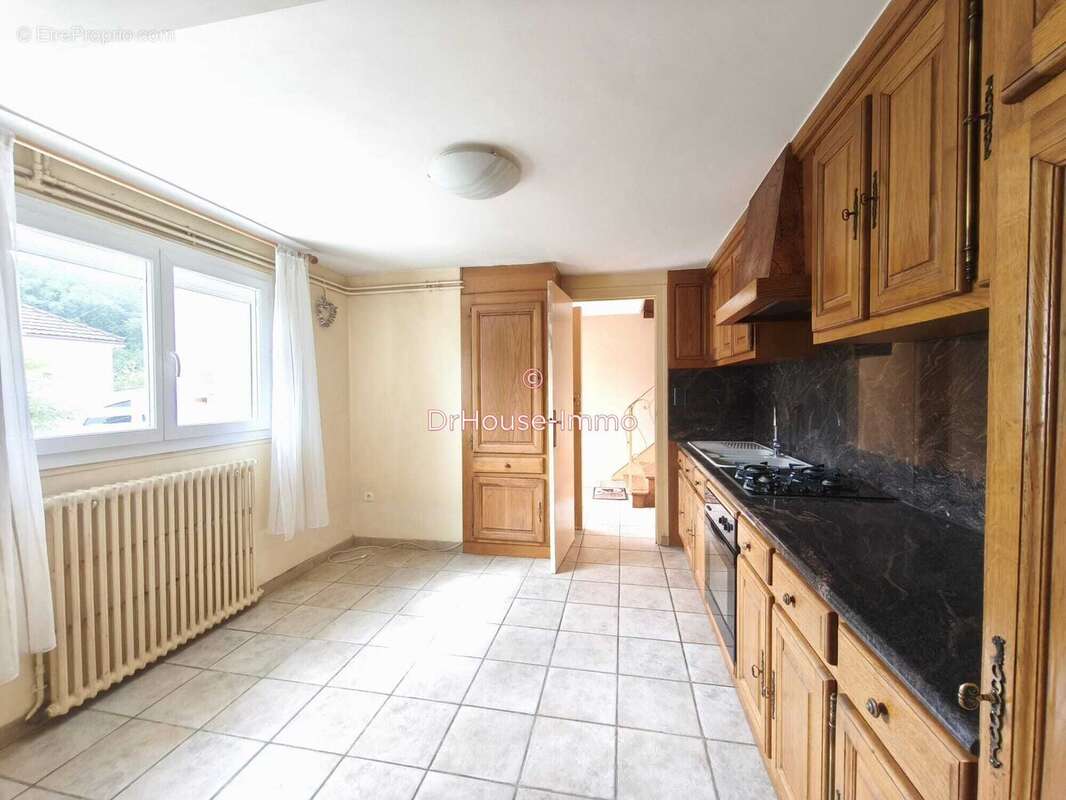 Maison à CHAMPCEVINEL