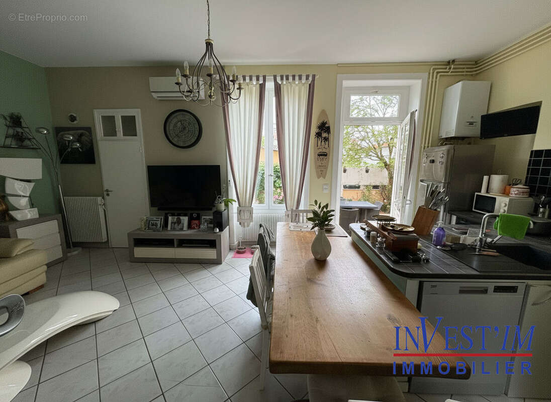 Appartement à OULLINS