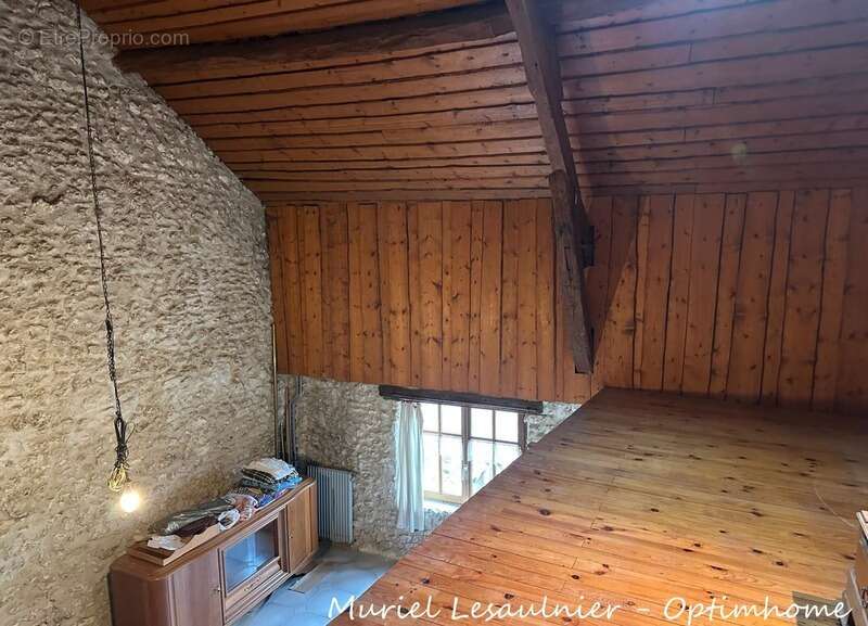 Maison à rénover avec dépendance de 90 m² - photo 5
