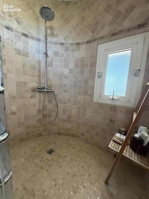 Grande villa avec piscine tous commerces à pieds - photo 18
