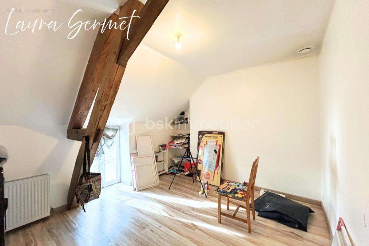 Maison à SAINT-GEORGES-SUR-LA-PREE