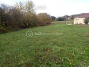 Terrain à SAINT-CYPRIEN