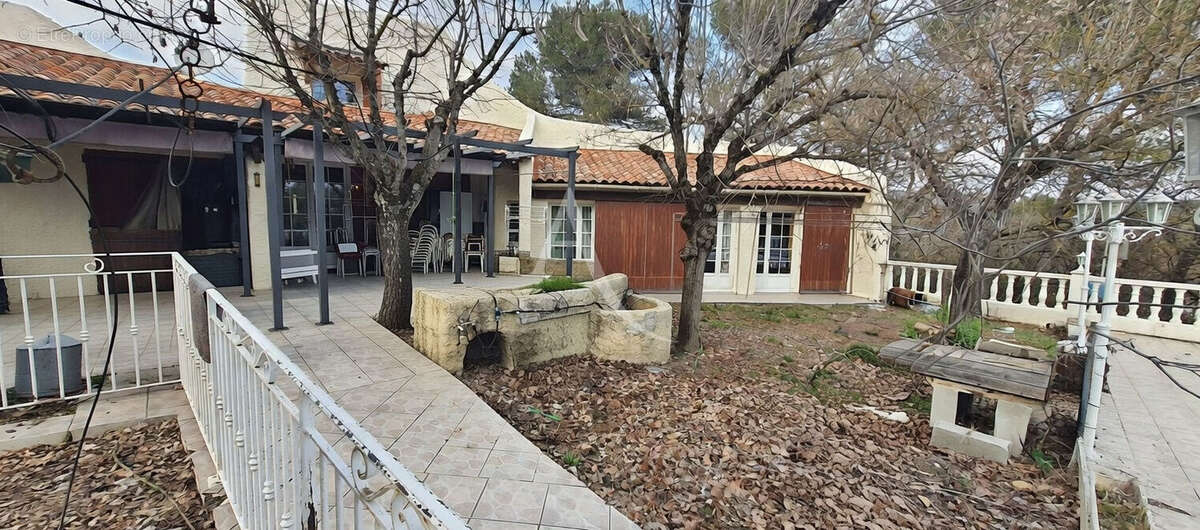 Maison à PIERREVERT