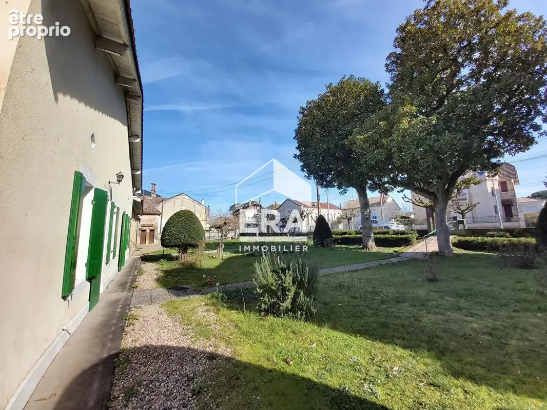SAINTE FOY LA GRANDE - maison de plain-pied 124m² avec garage et jardin. - photo 4