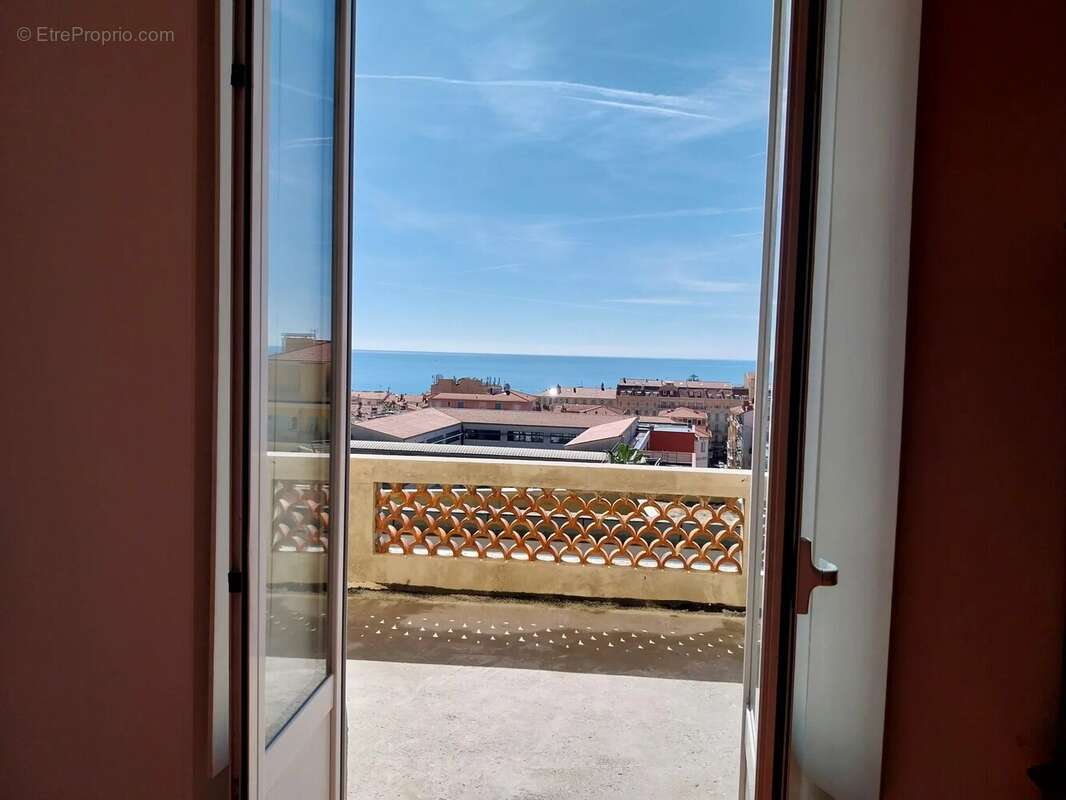 Appartement à MENTON