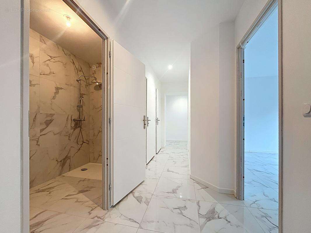 Maison à SAVIGNE-SUR-LATHAN