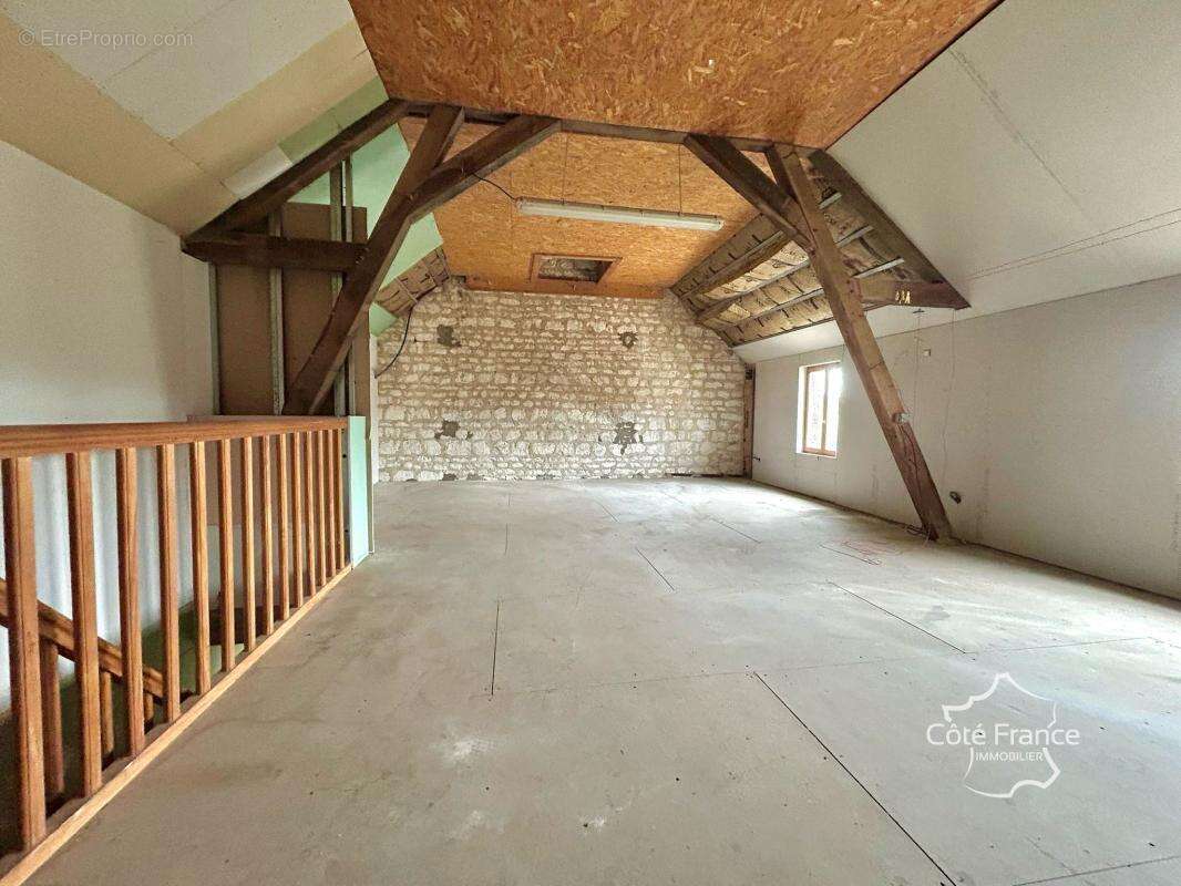 Maison à SENAN