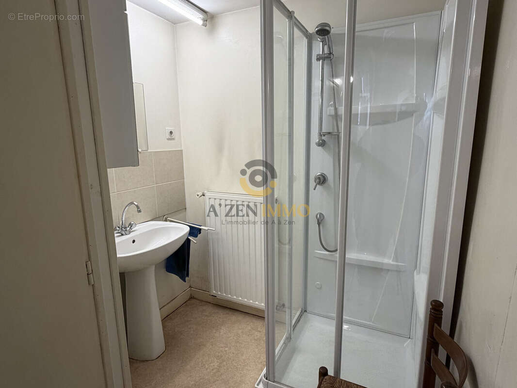 Maison 80 m² à La Chapelle-Thireuil  - photo 4