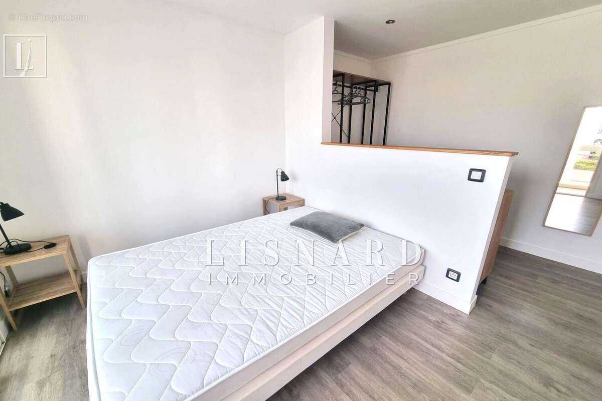 Appartement à VALLAURIS