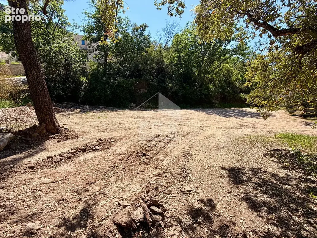 Photo Terrain à Vidauban au prix de 175 000€