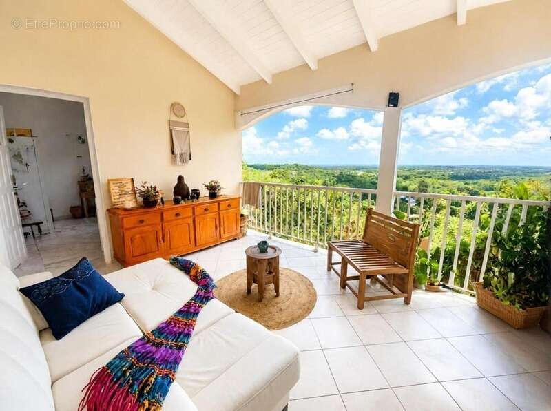 Maison à SAINTE-ANNE