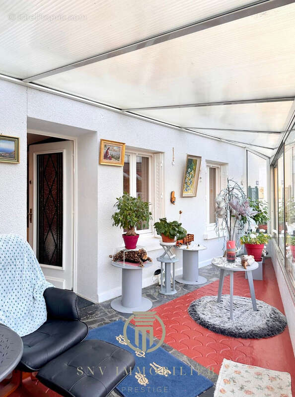 Maison à LA PACAUDIERE