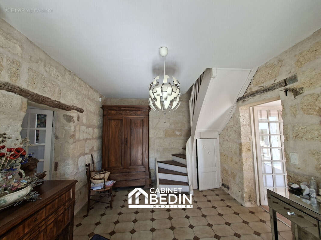 Maison 197 m² à Lormont  - photo 2